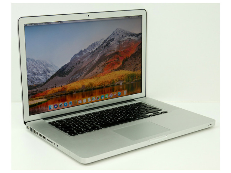 Macbook Pro／15インチ／A1286 ／i7 クアッドコア 2.2GHz／10.13＆CS6 