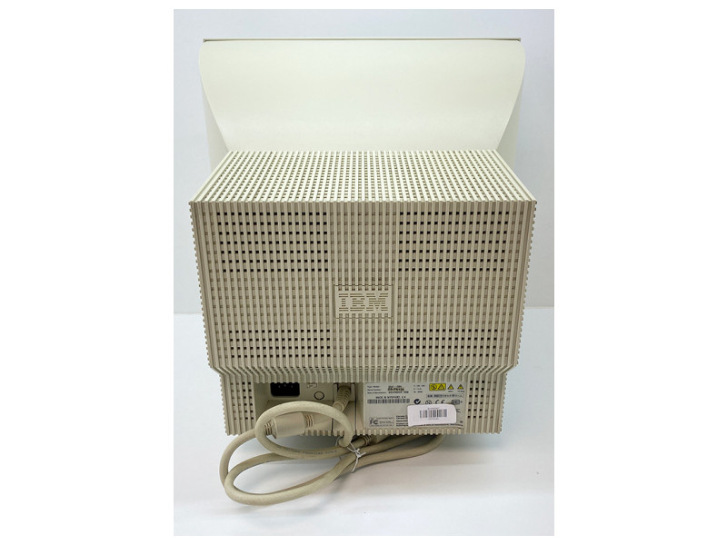 IBM G74 17'' CRT 4:3 - Image 4